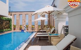 Danaciti Hotel